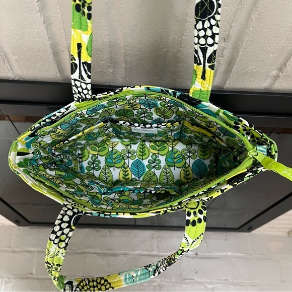 Vera Bradley Little Mandy Bag in Limes Up - Picture 2 of 5